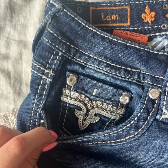 Skinny Rock Revival Dark Wash Jeans✨ - Picture 7 of 10